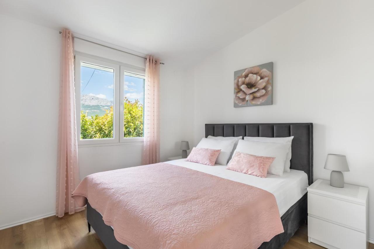 Ferienwohnung Tonina - House With Terrace, Jacuzzi, Free Parking Split Exterior foto