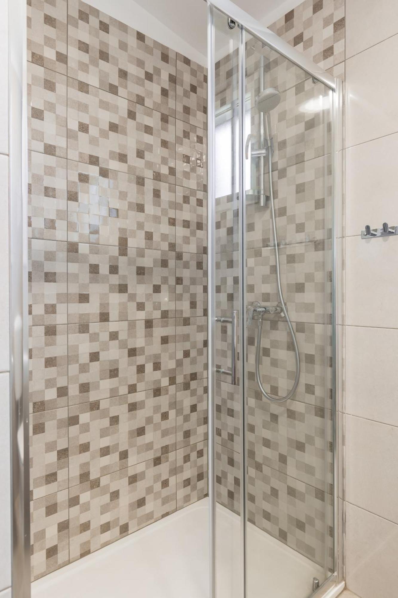 Ferienwohnung Tonina - House With Terrace, Jacuzzi, Free Parking Split Exterior foto